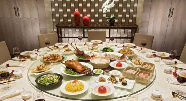 Why do Chinese like to sit in a round table Steemit